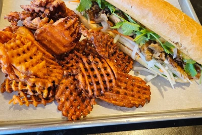 Stacked Sandwich Co logo